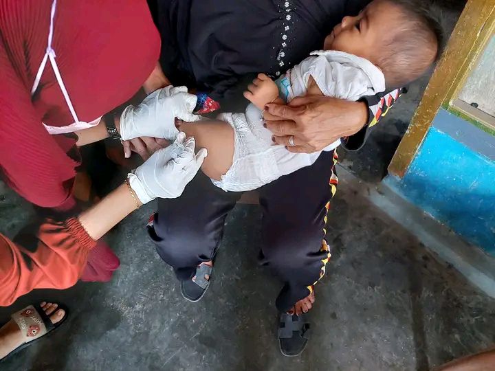 Imunisasi Bayi Dan Anak